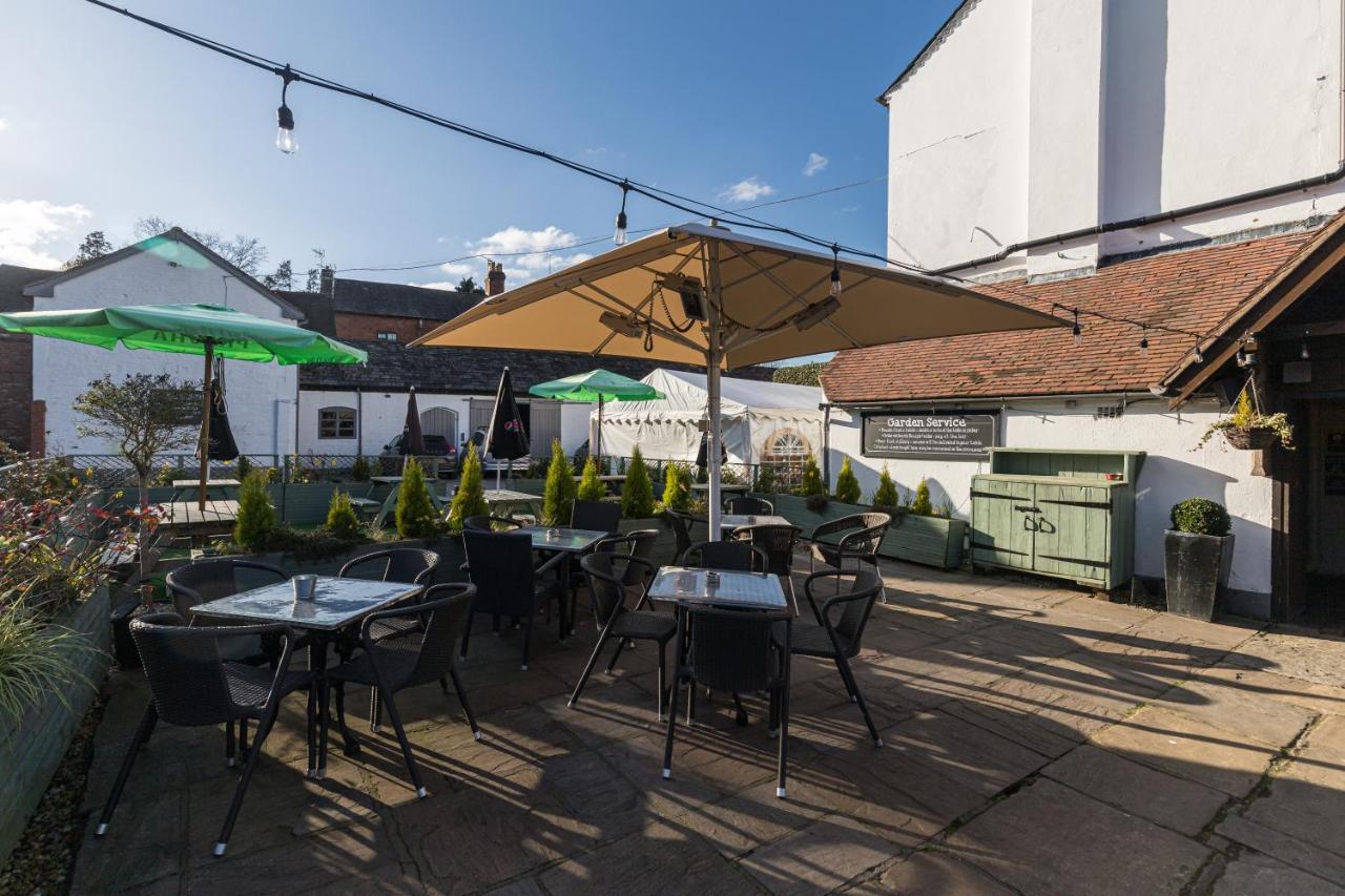 ホテル The Littleton Arms ペンクリッジ エクステリア 写真