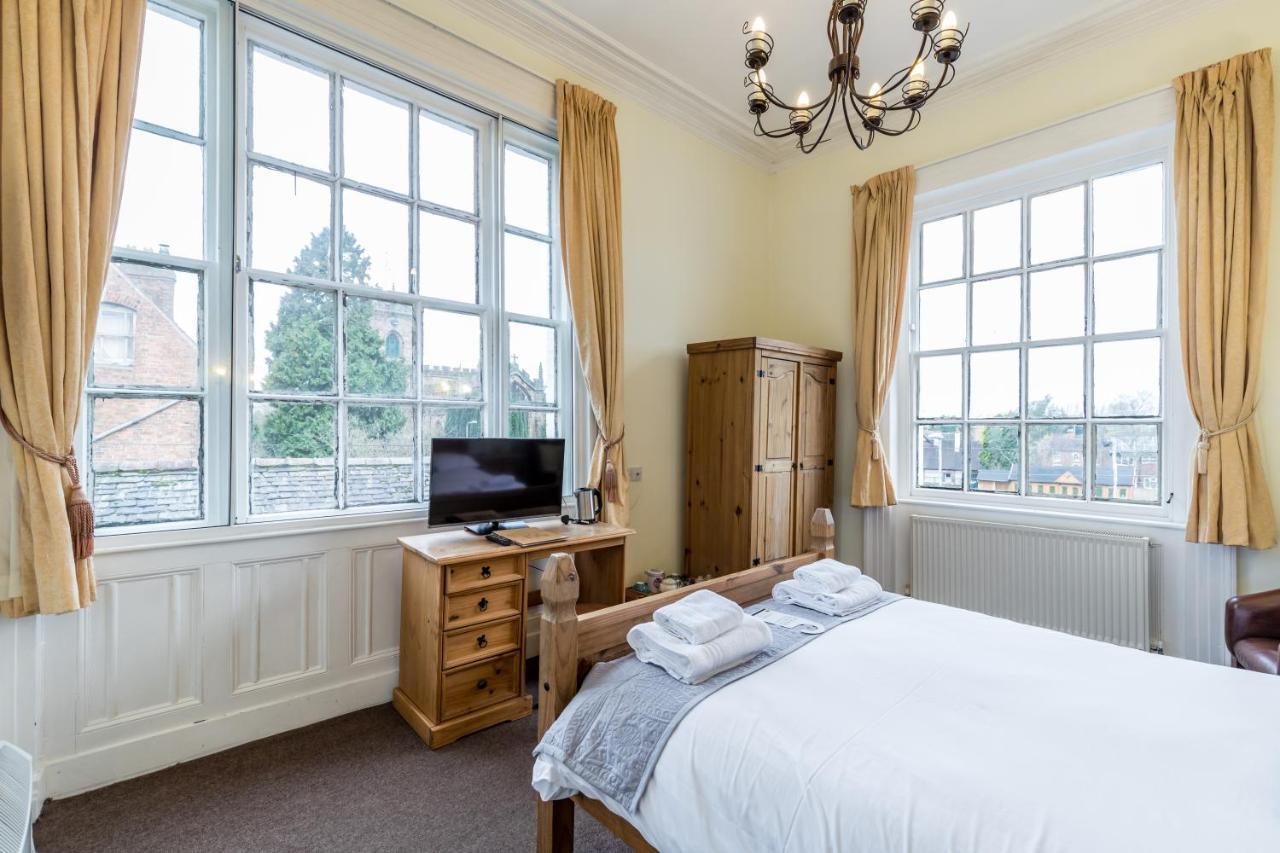 ホテル The Littleton Arms ペンクリッジ エクステリア 写真